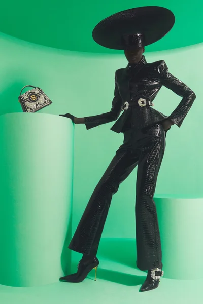 Look 24